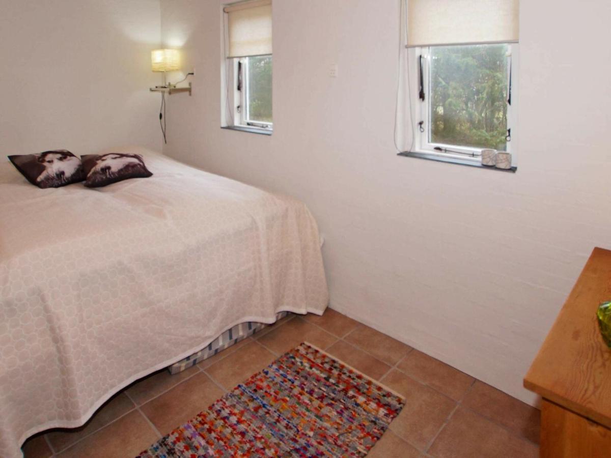 2 Person Holiday Home In Tarm Fjerbæk Extérieur photo