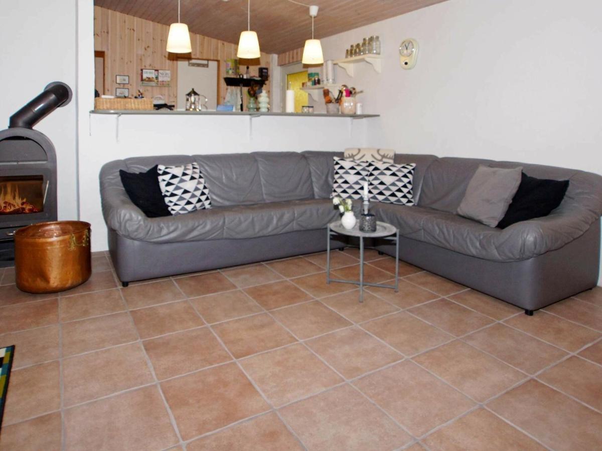 2 Person Holiday Home In Tarm Fjerbæk Extérieur photo